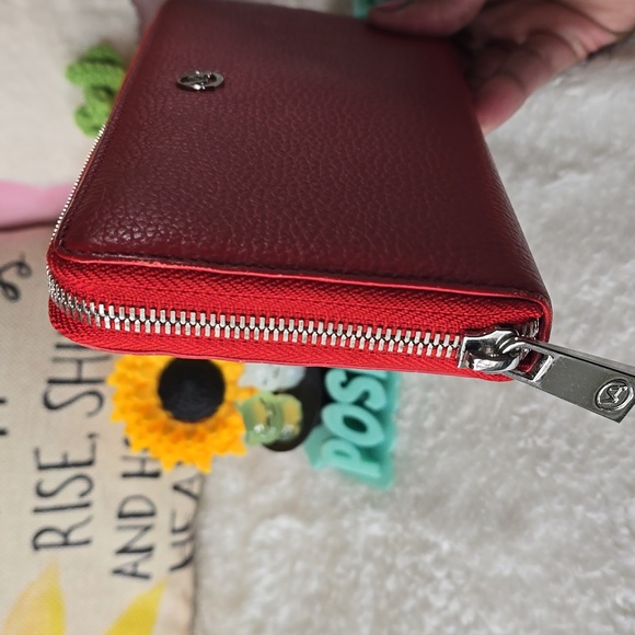 Valentina  Red Leather Zip Around Accordian Women's Wallet - Picture 8 of 15